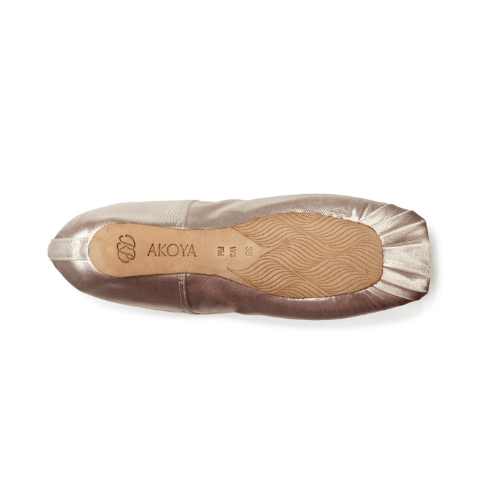 Akoya U-Cut with Drawstring Russian Pointe Shoe