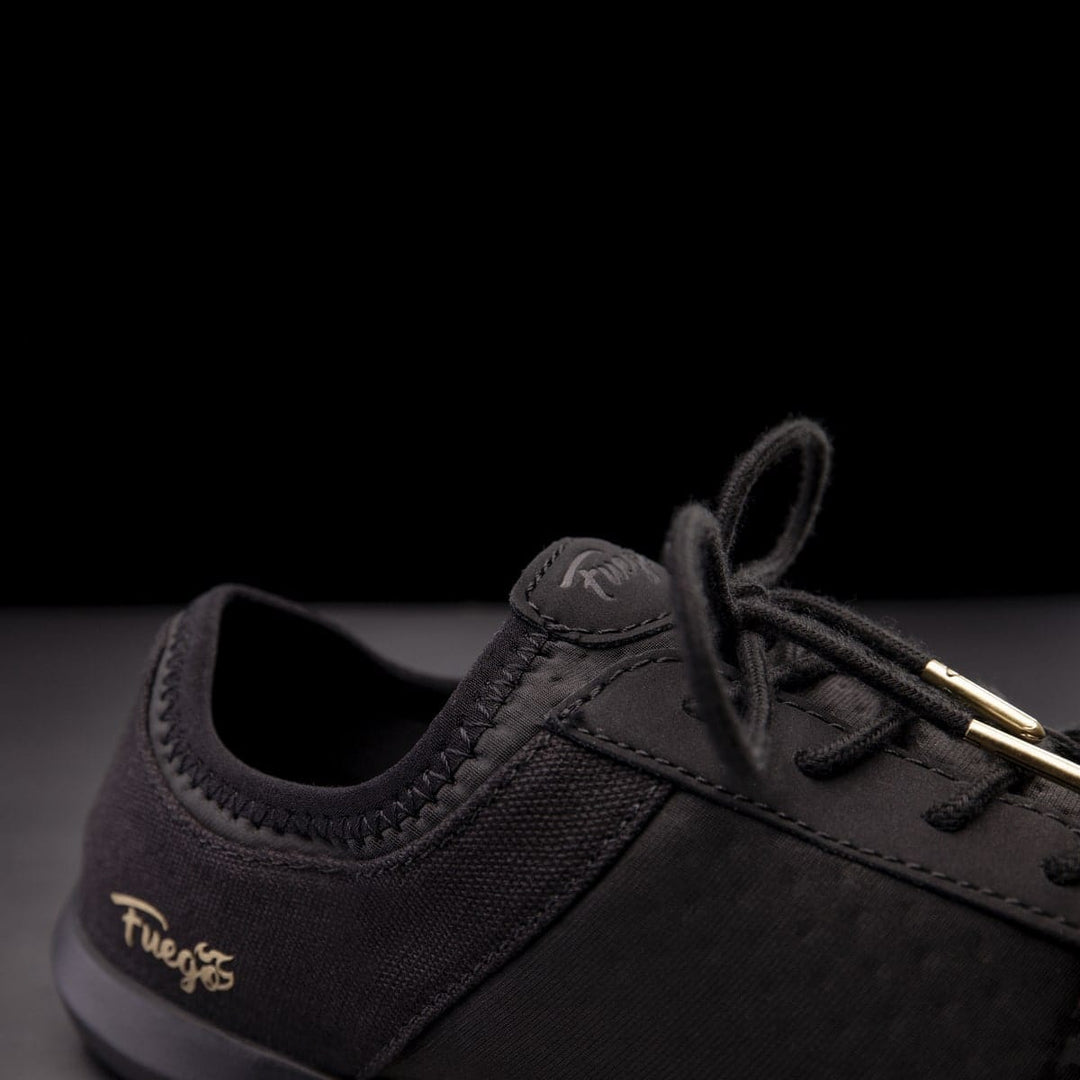 All-black | Split-sole Fuego