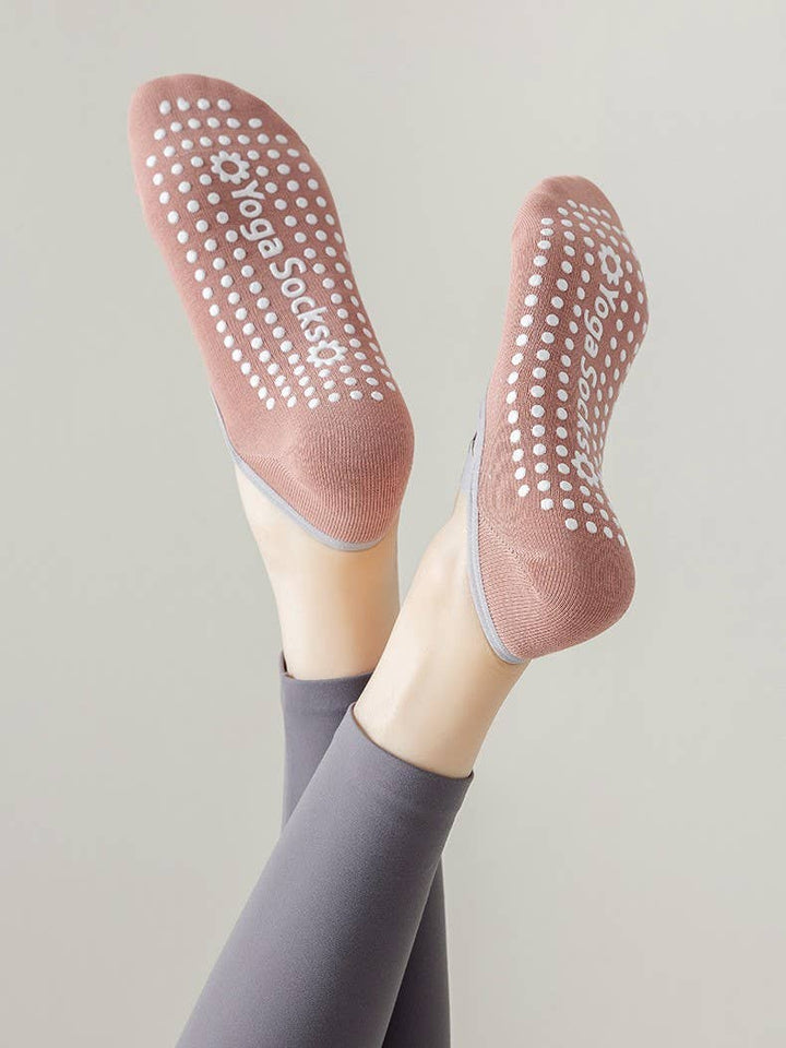 Cross Strap Grip Pilates Ballet Socks: Gray
