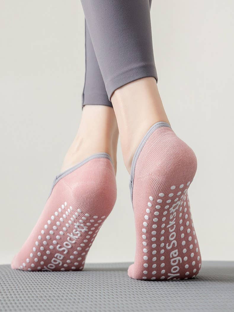 Cross Strap Grip Pilates Ballet Socks: Black