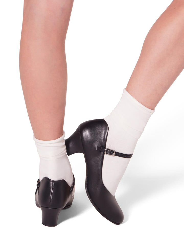 Capezio Jr Footlight Character Shoe Child Black 550X