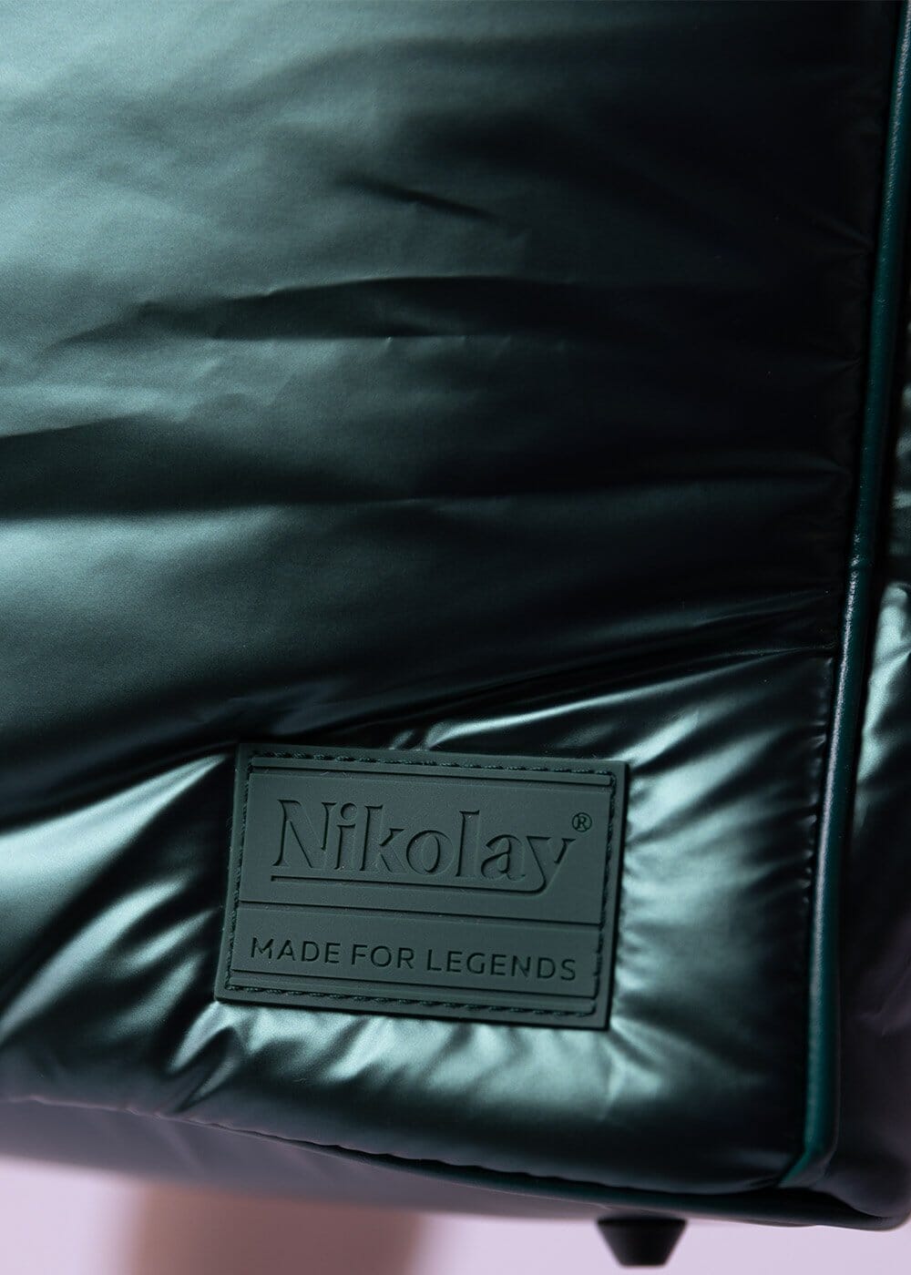 Nikolay City Tote Hunter