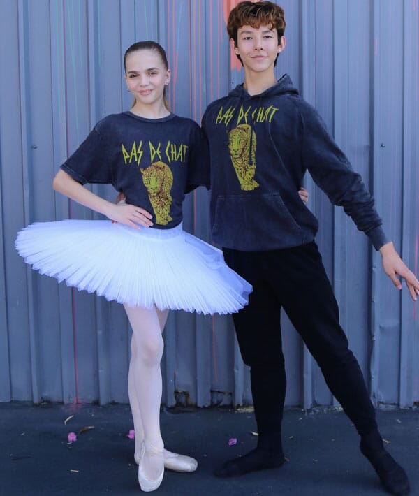 Pas De Chat - Vintage Tee