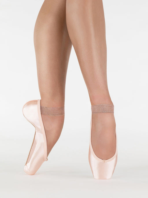 Suffolk Status Pointe Shoe 