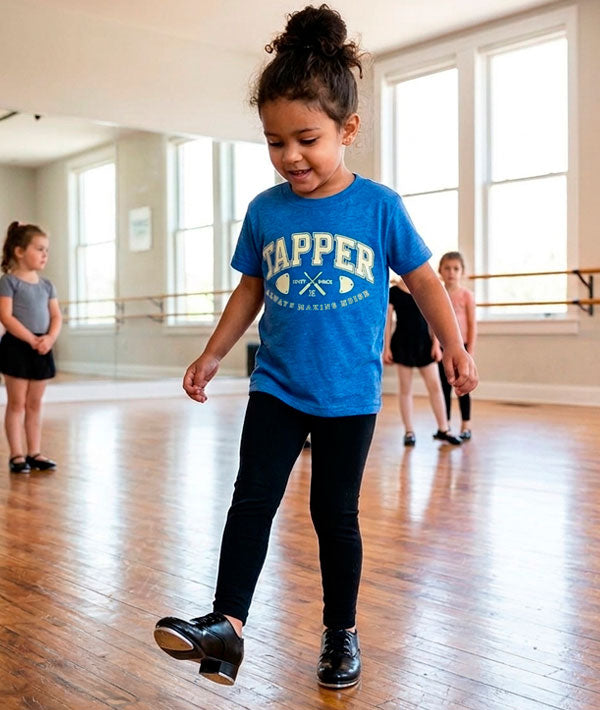 Little girl tapping in tshirt