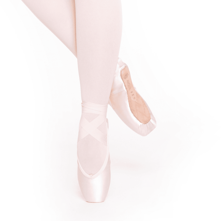 Russian Pointe Akoya Pointe Shoe