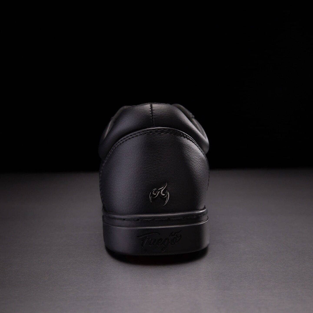 All-black | Low-top Fuego