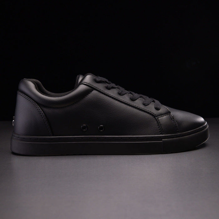 All-black | Low-top