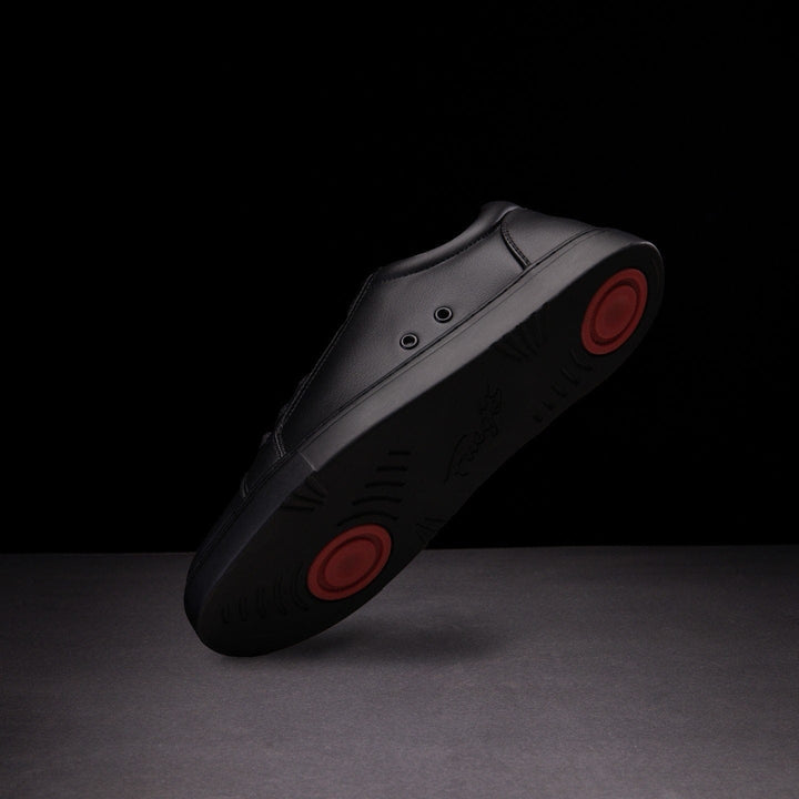 All-black | Low-top Fuego