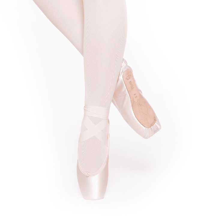 Russian Pointe Mabe U-Cut with Drawstring Pointe Shoe
