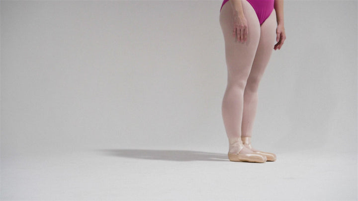 Capezio Développé #5.5 Shank Pointe Shoe