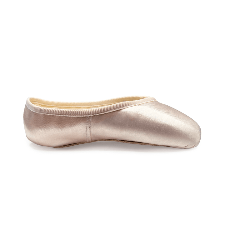 Russian Pointe Akoya Pointe Shoe