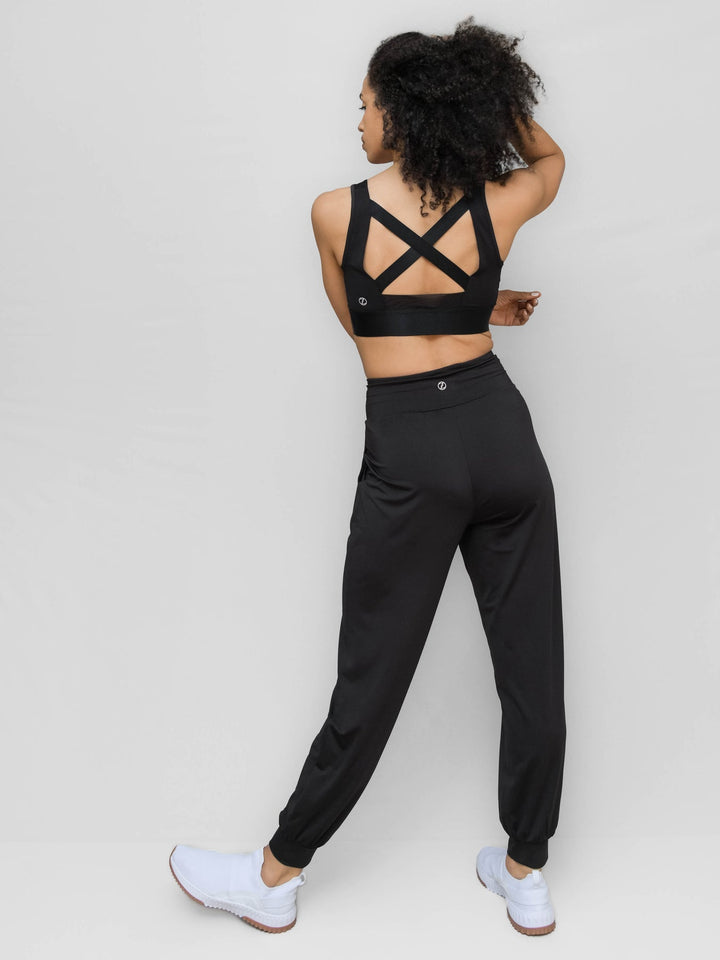 Sporty-Chic Lightweight Pleated Athleisure Pant by Casa Zeta-Jones