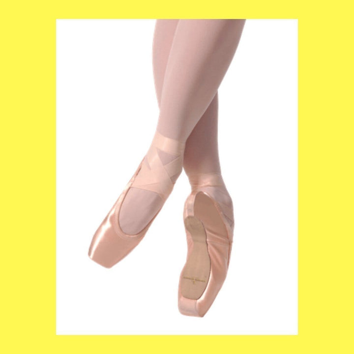 Gaynor Minden - Lyra - Classic Fit - Pointe Shoe - Wide - 4-Extraflex (Stiff)
