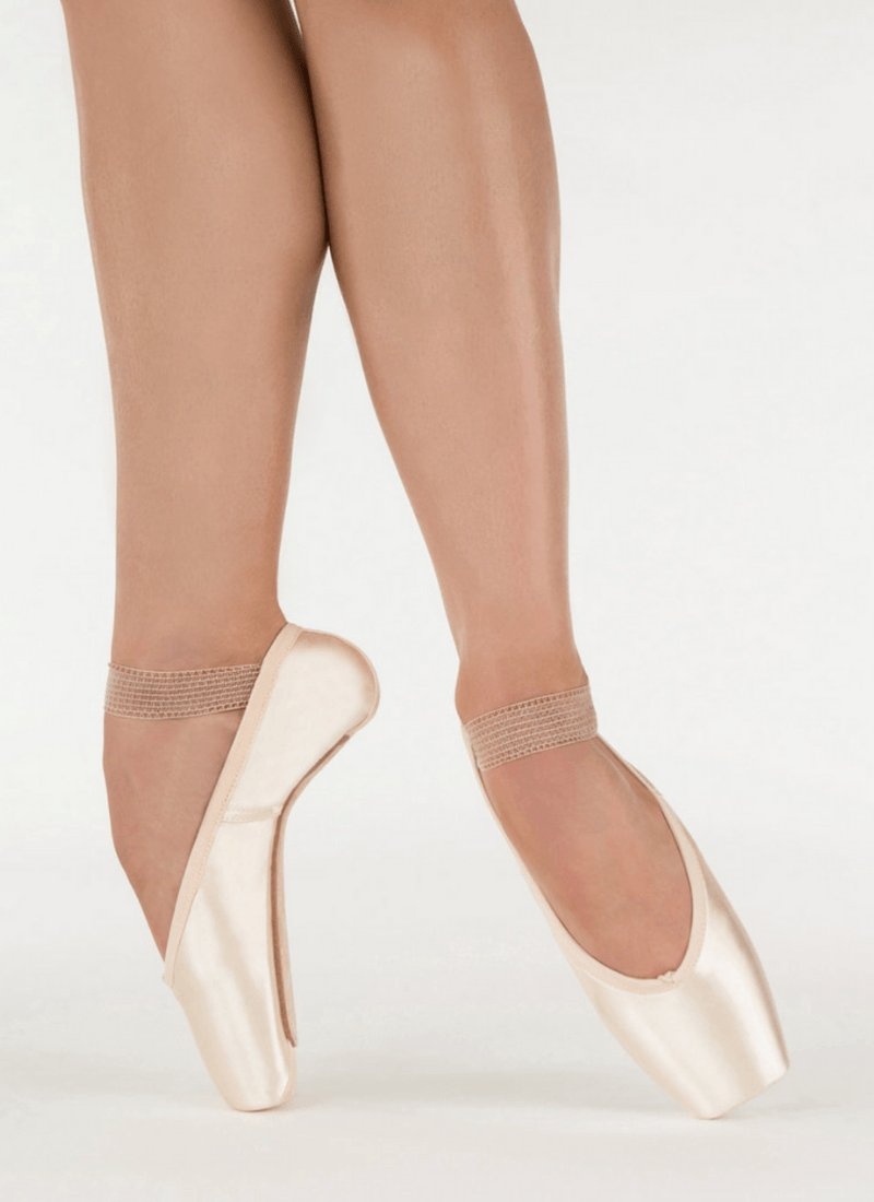 Suffolk Regent Pointe Shoe - Light